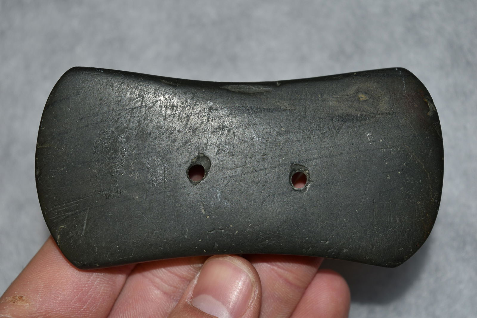 4 1/16" Slate Gorget, Dickey COA, Michigan, Ex Von: 4 1/16" Slate Gorget, Dickey COA, Michigan, Ex Von Hilliard