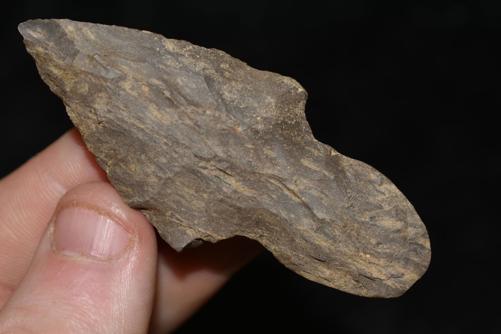 2 3/4" Adena made of Dover found in Tennessee (1 of 4)