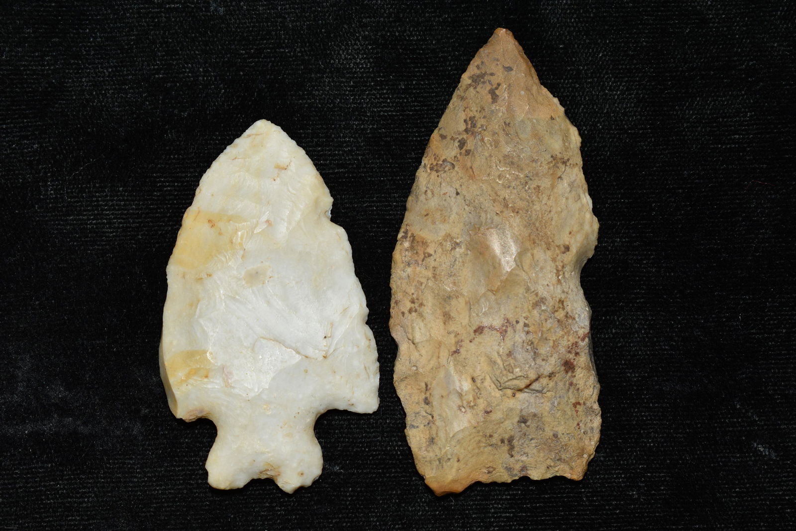 Lot of 2 Woodland Points, Largest measures 2 7/8" found (1 of 2)