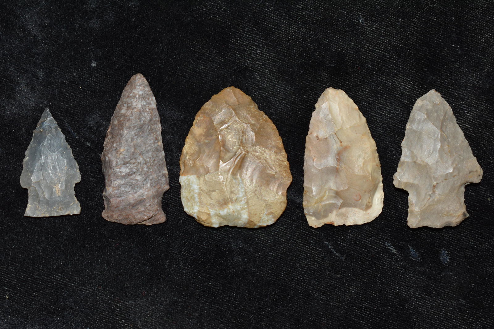 Lot of 5 Arrowheads found in Indiana (1 of 2)