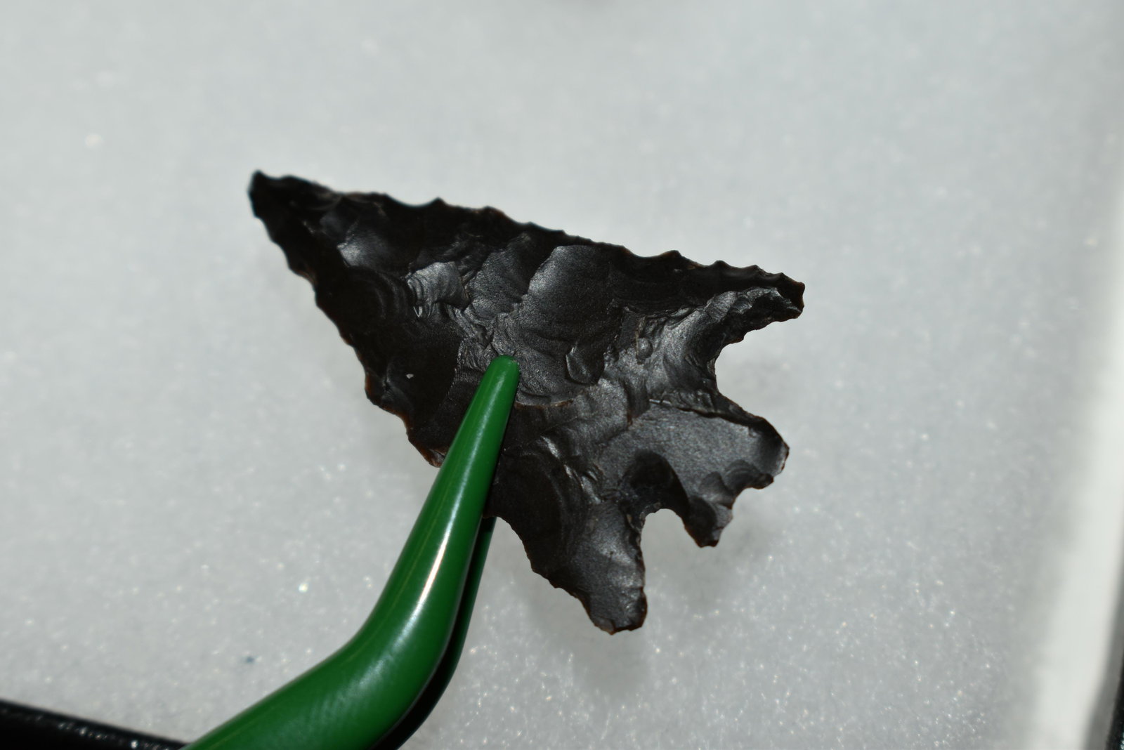 1 3/8" Eastgate Split Stem This collection contains: 1 3/8" Eastgate Split Stem This collection contains Wonderful examples of Columbia River Valley Arrowheads and Darts from the Fred Van Ronk Collection. The location of these artifacts range from the a