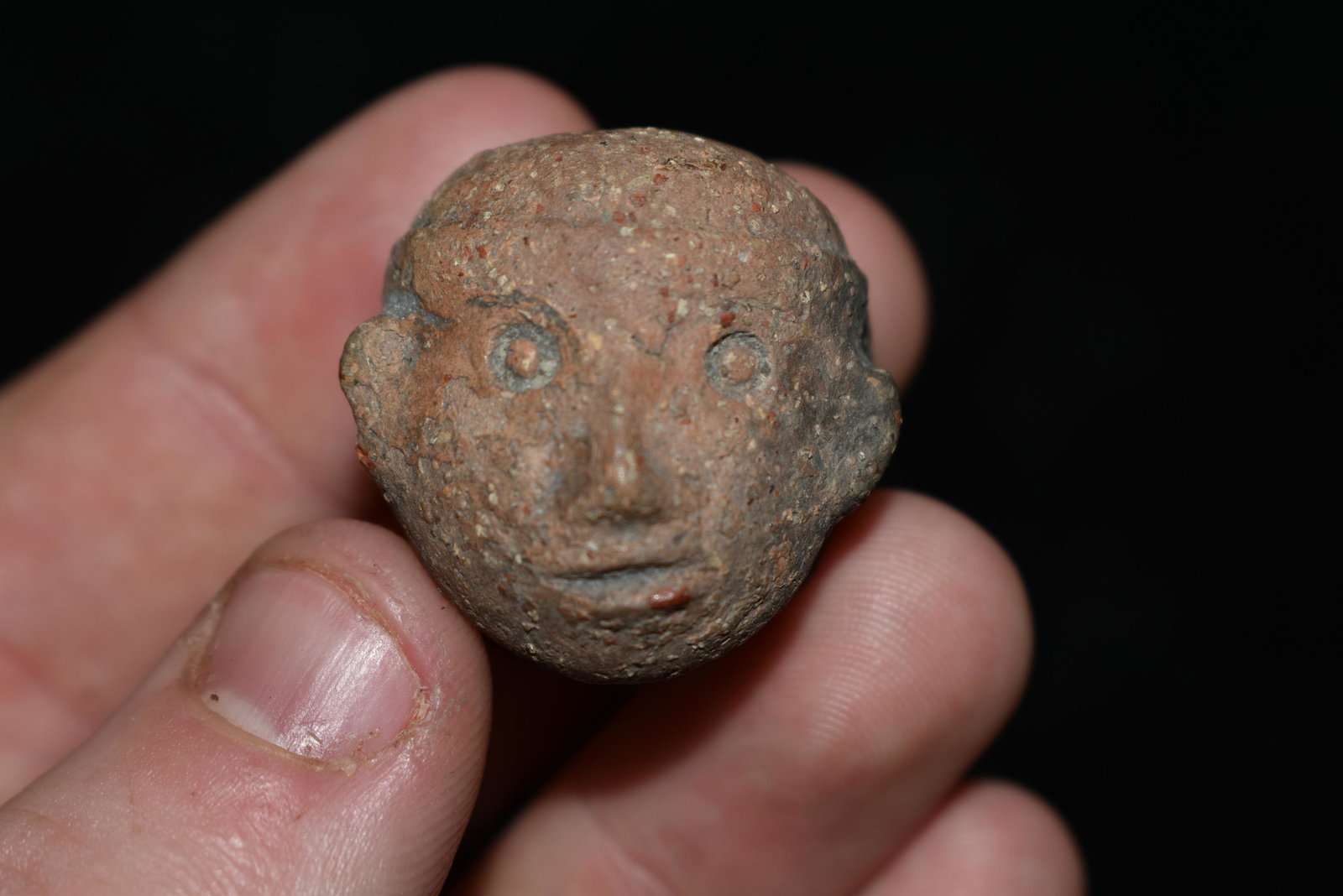 1 1/8" LONG PRE COLUMBIAN POTTERY HEAD FROM MEXICO (1 of 4)
