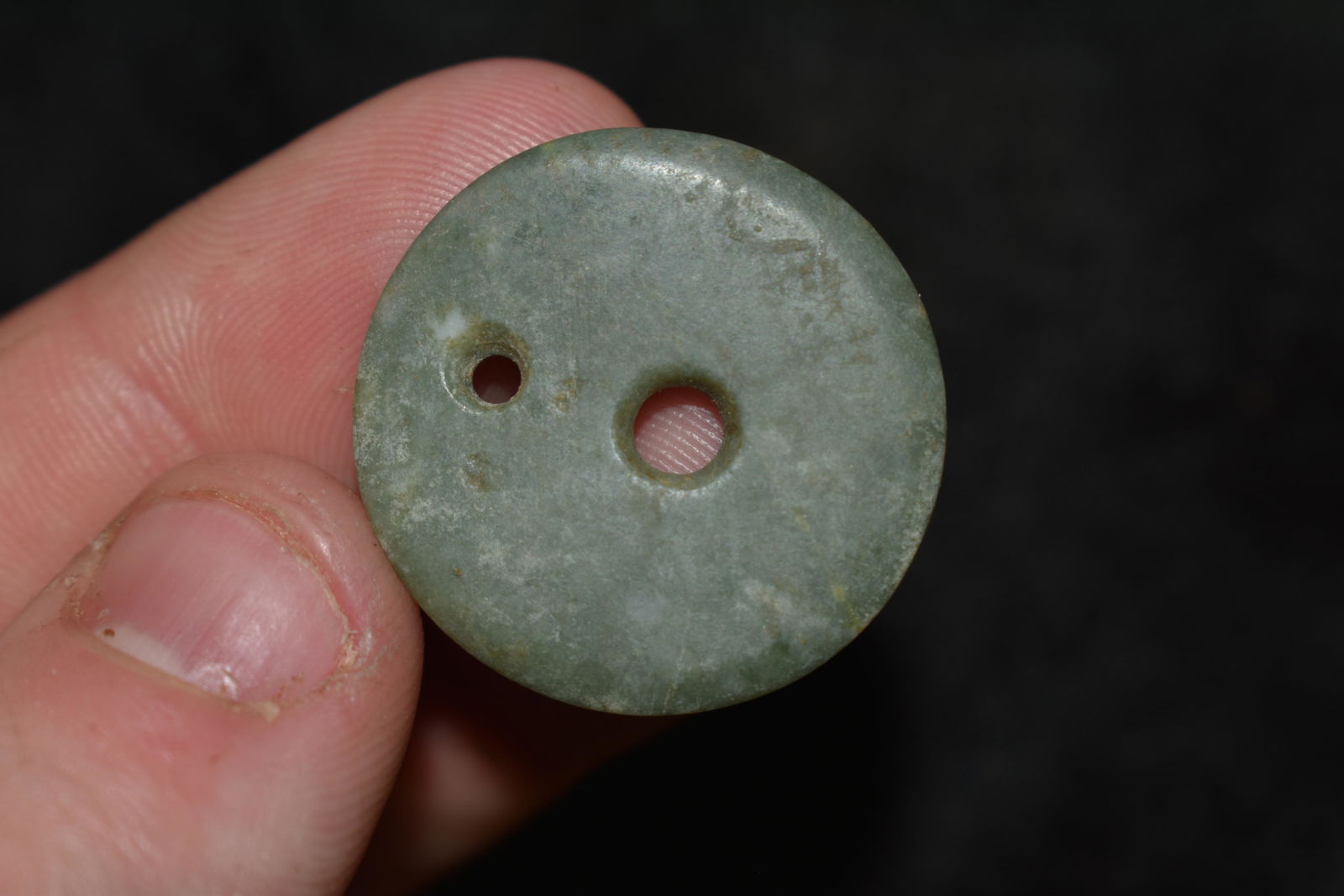 NICE PRE COLUMBIAN MAYAN POLISHED JADE PENDANT / GORGET (1 of 4)