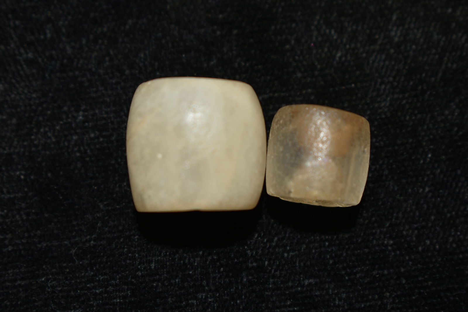 PAIR OF PRE-COLUMBIAN DRILLED QUARTZ BEADS (1 of 4)