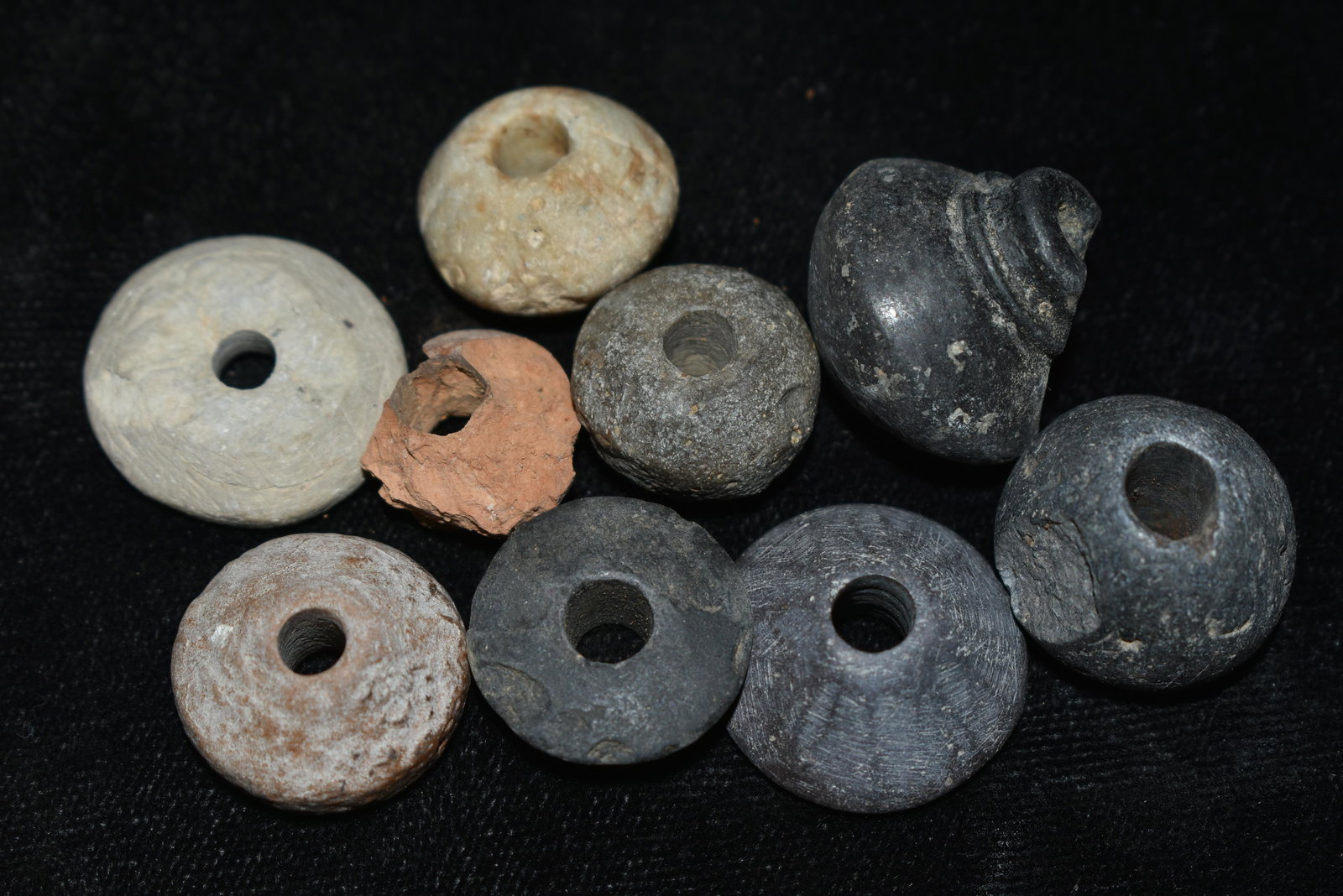 LOT OF PRE COLUMBIAN STONE AND POTTERY BEADS FROM (1 of 3)