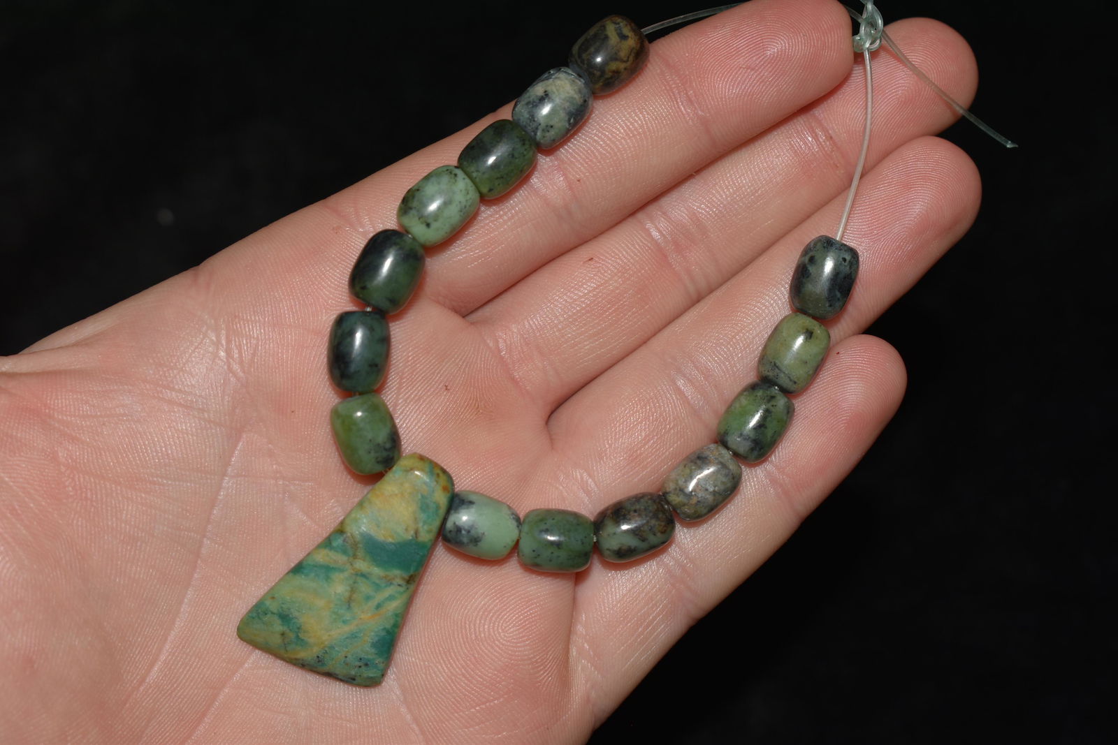 PRE COLUMBIAN MAYAN JADE BEAD NECKLACE WITH COLORFUL (1 of 6)