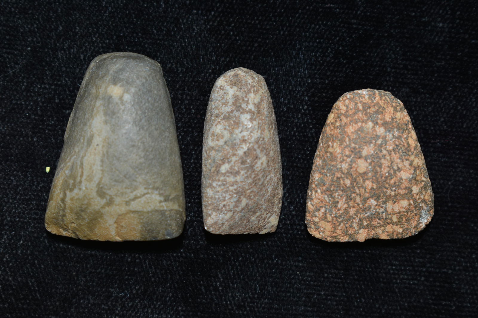 LOT OF 3 MINIATURE NEOLITHIC STONE CELTS FROM THE (1 of 2)