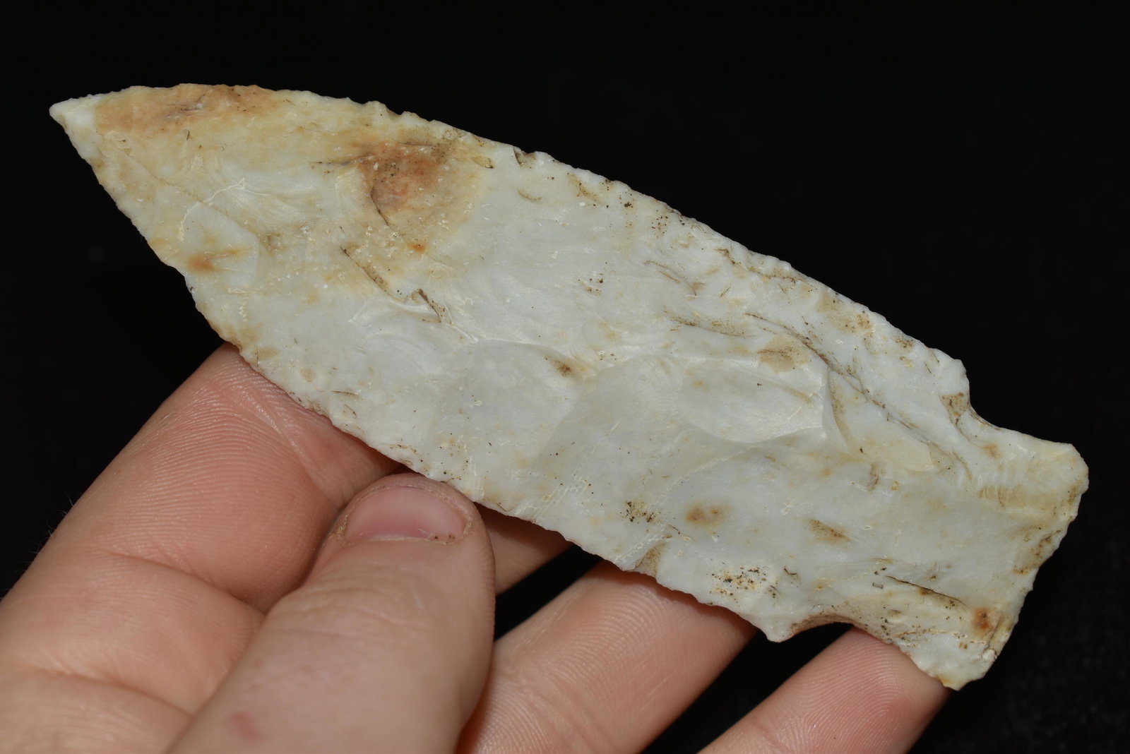 4 3/8" Finely Made Etley found by Dan Simmons in: 4 3/8" Finely Made Etley found by Dan Simmons in Lincoln Co., Missouri in the 90's Authentic Native American Artifact
