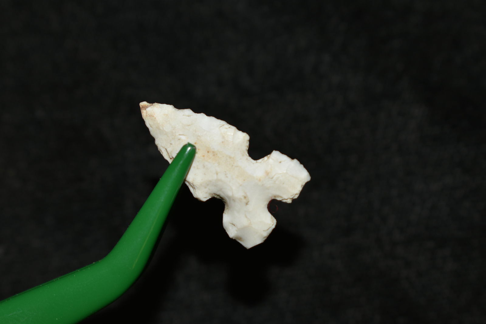 7/8" Nicely Made Cahokia Tri Notch purchased from John: 7/8" Nicely Made Cahokia Tri Notch purchased from John Miller approx. 1968. Bought at a farm sale at Cahokia Mounds Ex. Mitch Lewis Authentic Native American Artifact Arrowheads