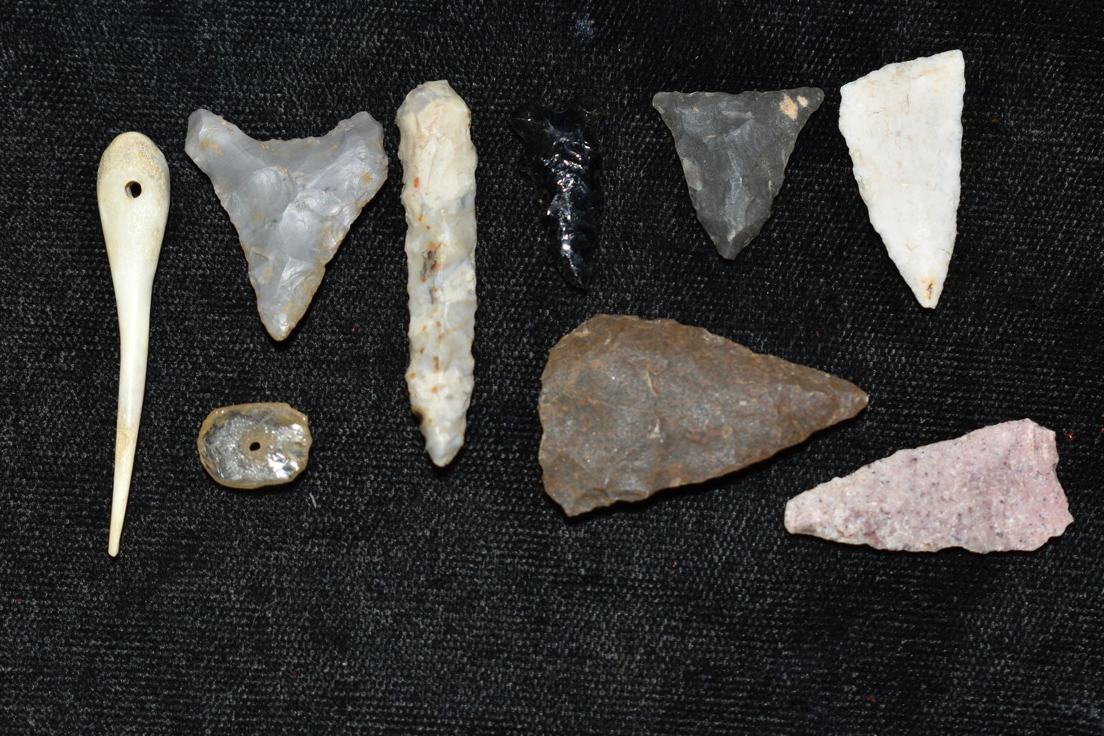 Lot of Misc. Beads, Points and Pendants found in (1 of 2)