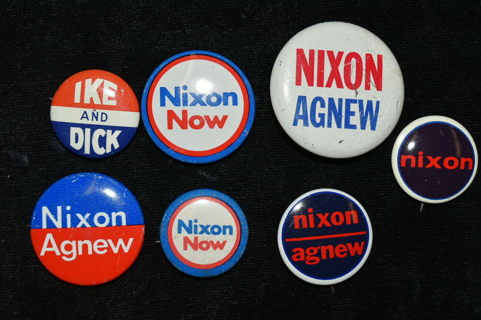 LOT OF 7 EARLY POLITICAL CAMPAIGN BUTTONS, NIXON, IKE, (1 of 2)