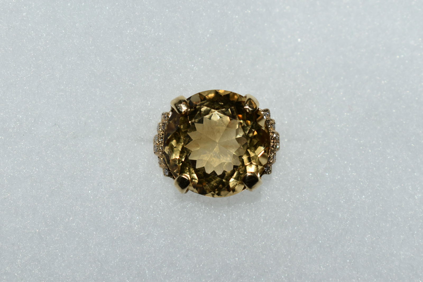Beautiful 15.87 Citrine and diamond 14k ring. Certified (1 of 4)