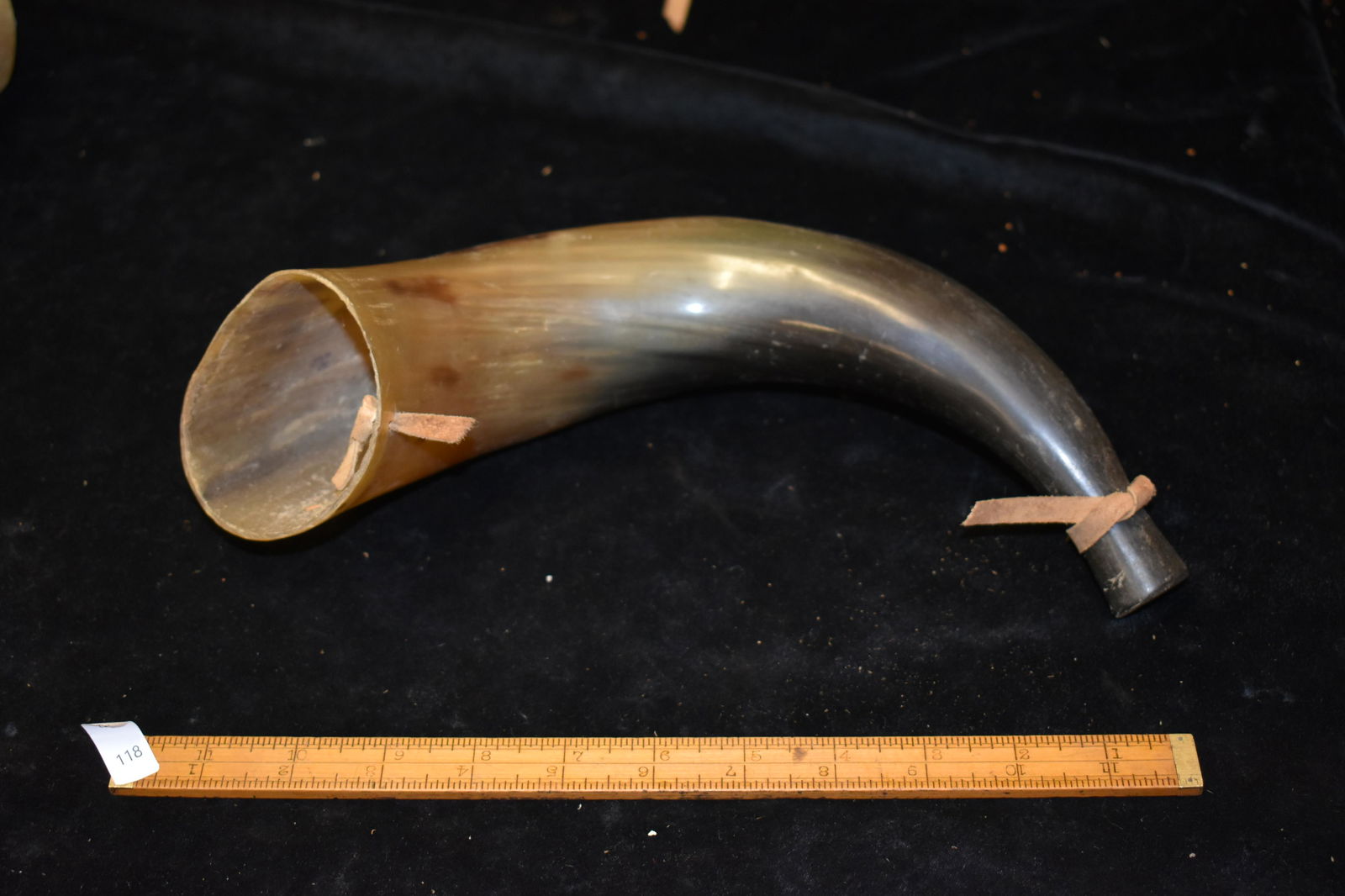 11 1/2" Powderhorn, Vintage/Antiques: 11 1/2" Powderhorn, Vintage/Antiques