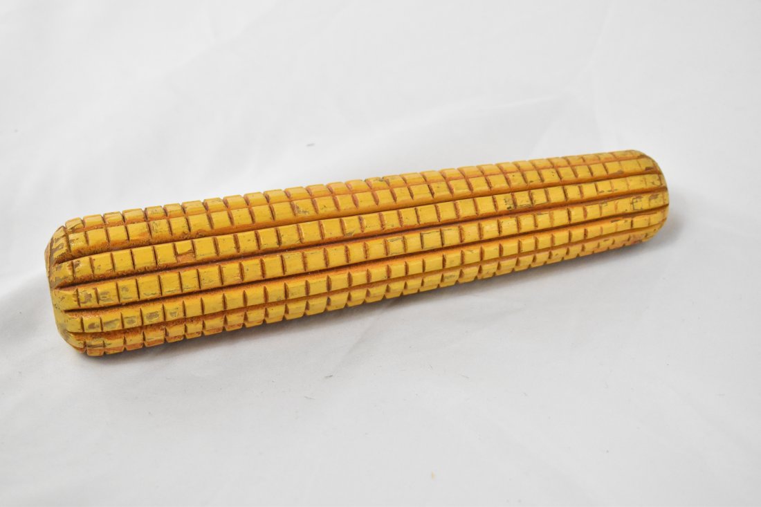 Vintage Wooden Corn Decoy, Antique, Hunting: Vintage Wooden Corn Decoy, Antique, Hunting