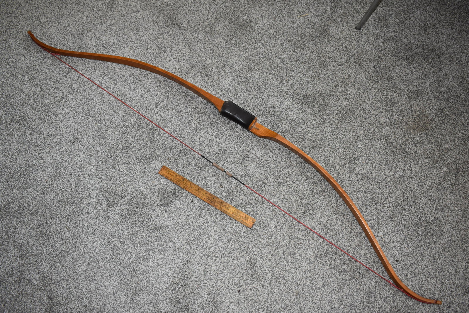 59" Beautifully Made Recurve Bow of Osage Orange Made: 59" Beautifully Made Recurve Bow of Osage Orange Made by Scott Ryburn of IL in 2000, Named "Silent Death", 46lb Draw, With Bow String, Great Condition Stored Unstrung, Hunting