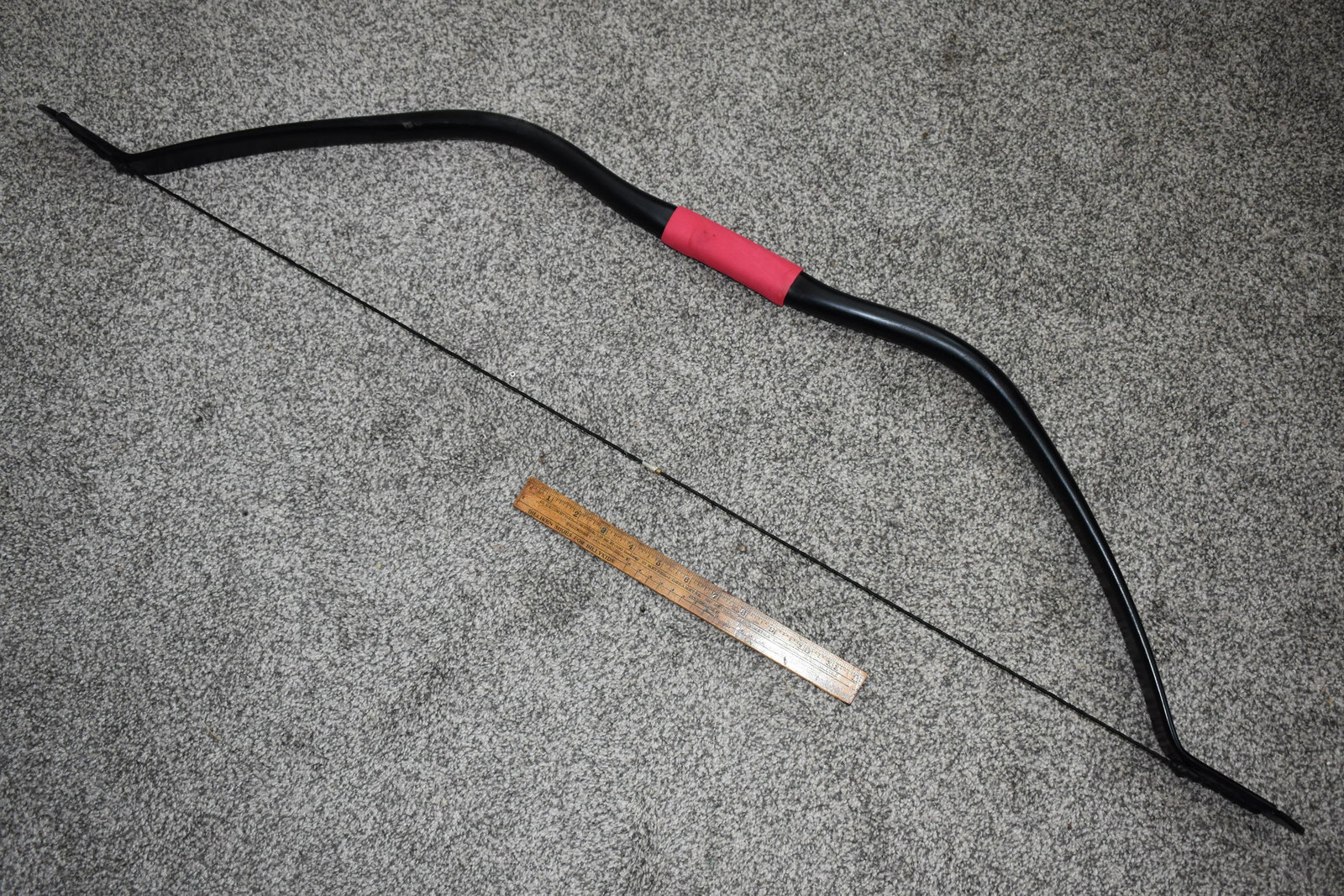 48" Manchurian Horse Bow, 40lb Draw, With Bow String,: 48" Manchurian Horse Bow, 40lb Draw, With Bow String, Great Condition Stored Unstrung, Hunting