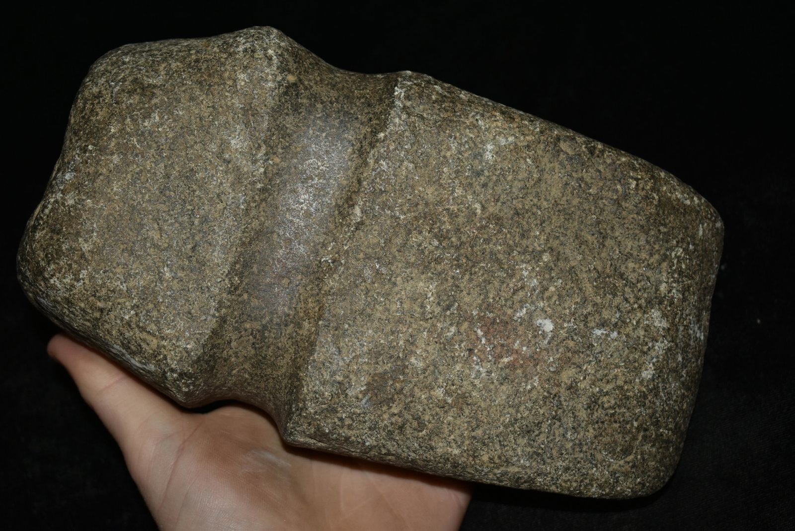 8 1/4" 3/4 Grooved Axe found in Linn Co. Iowa: 8 1/4" 3/4 Grooved Axe found in Linn Co. Iowa