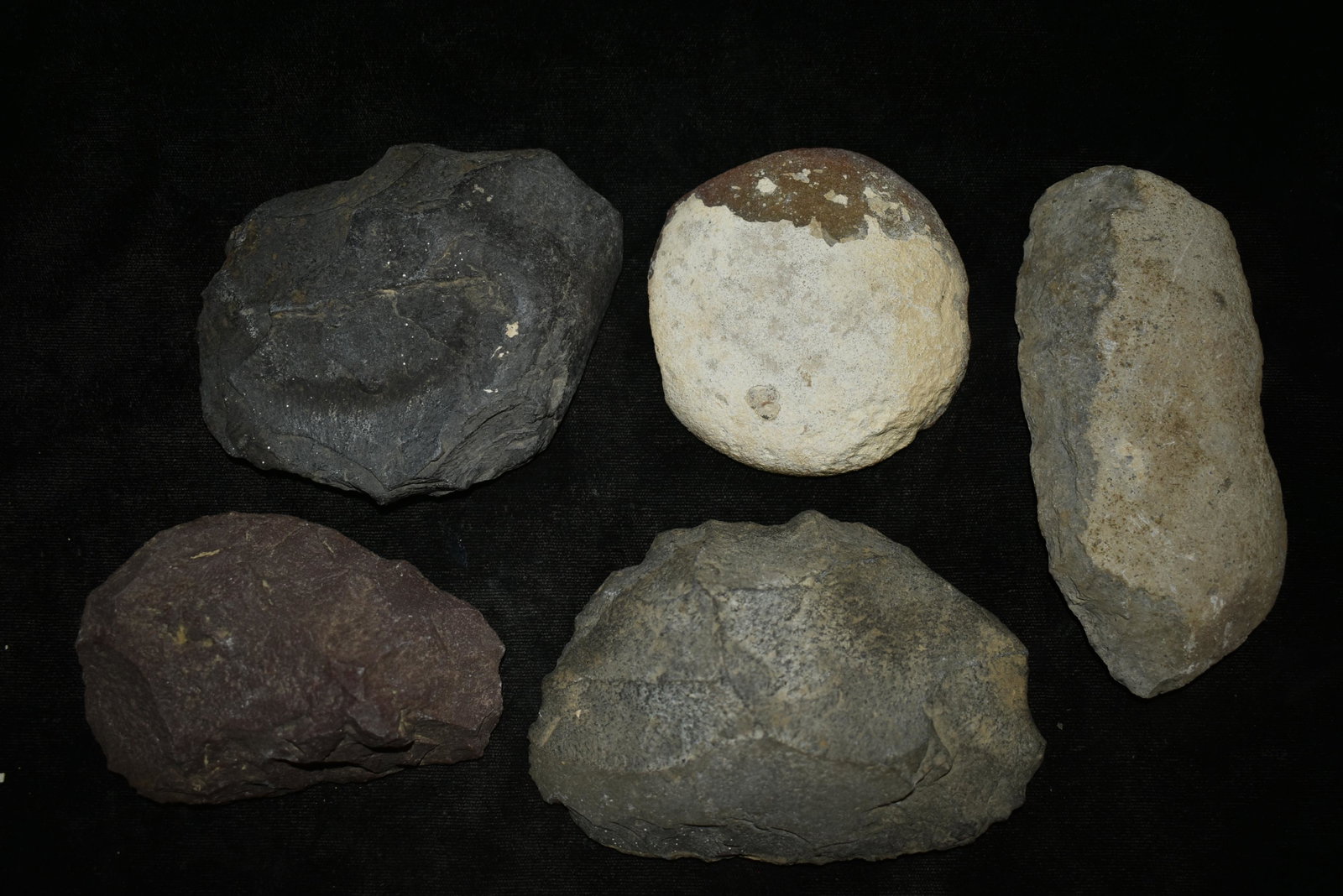 Lot of 5 Hardstone Scrapers, Musselshell, Montana where: Lot of 5 Hardstone Scrapers, Musselshell, Montana where he found his first arrowhead at a very early age. This led Creel on a lifetime search for Montana's prehistoric past. Creel owned a ranch in Mus