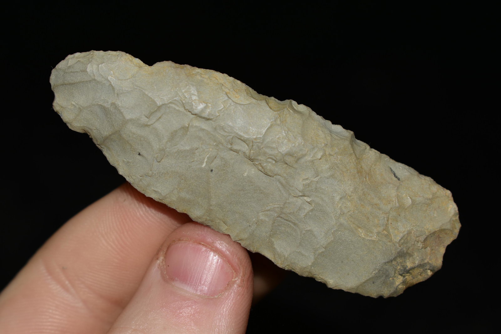 2 7/8" Flint Knife, Musselshell, Montana where he found: 2 7/8" Flint Knife, Musselshell, Montana where he found his first arrowhead at a very early age. This led Creel on a lifetime search for Montana's prehistoric past. Creel owned a ranch in Musselshell 