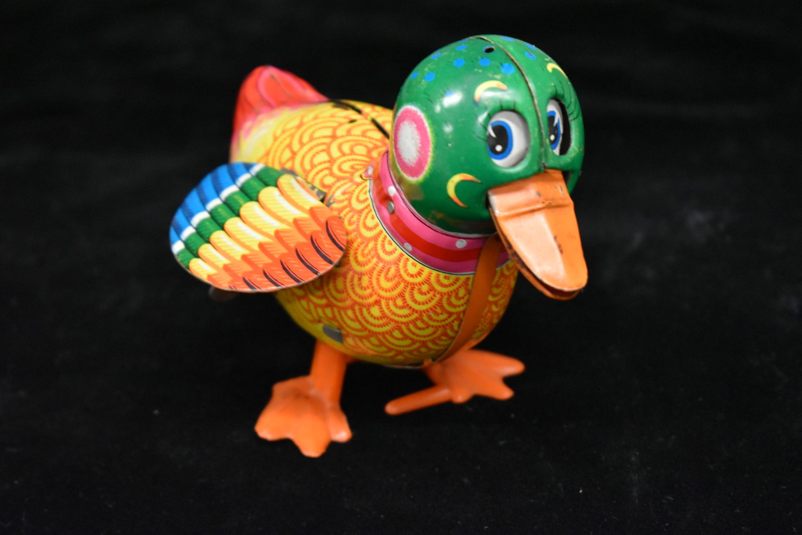VINTAGE 1950'S WIND UP TIN TOY DUCK, WORKS GREAT, MADE (1 of 2)