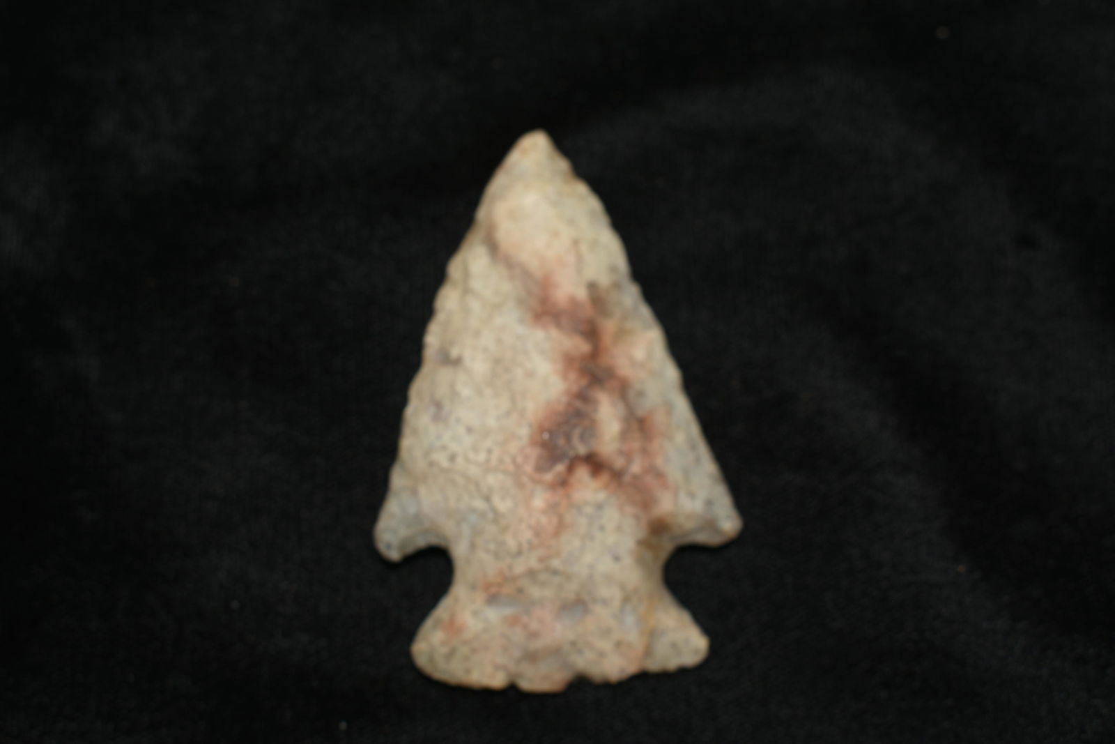 2 1/2" Gibson: 2 1/2" Gibson Found in Audrain County, Mo by Dennis Singleton. Authentic Ancient Pre-Historic Native American Indian Artifact Arrowhead