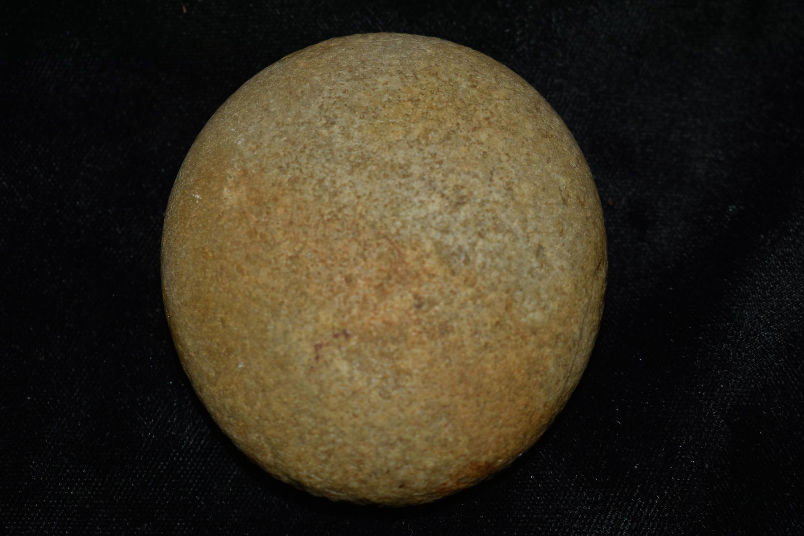 2 5/8" Disc: 2 5/8" Disc Found in Audrain County, Mo by Dennis Singleton. Authentic Ancient Pre-Historic Native American Indian Artifact