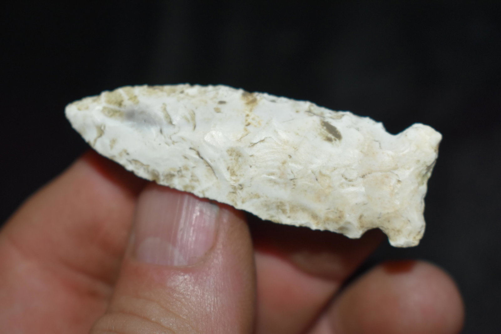 2 1/4" Robinson Arrowhead: 2 1/4" Robins Arrowhead Found by Jeff Clickner in Randolph Co., Mo. Authentic Ancient Pre-Historic Native American Indian Artifact Arrowhead