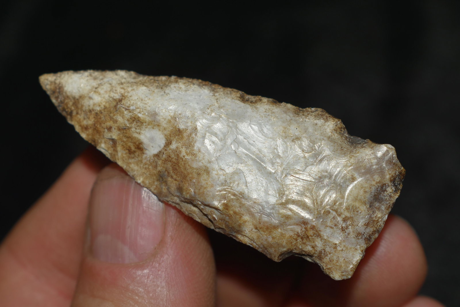 2 1/4" Durst Arrowhead: 2 1/4" Durst Arrowhead Found by Jeff Clickner in Randolph Co., Mo. Authentic Ancient Pre-Historic Native American Indian Artifact Arrowhead