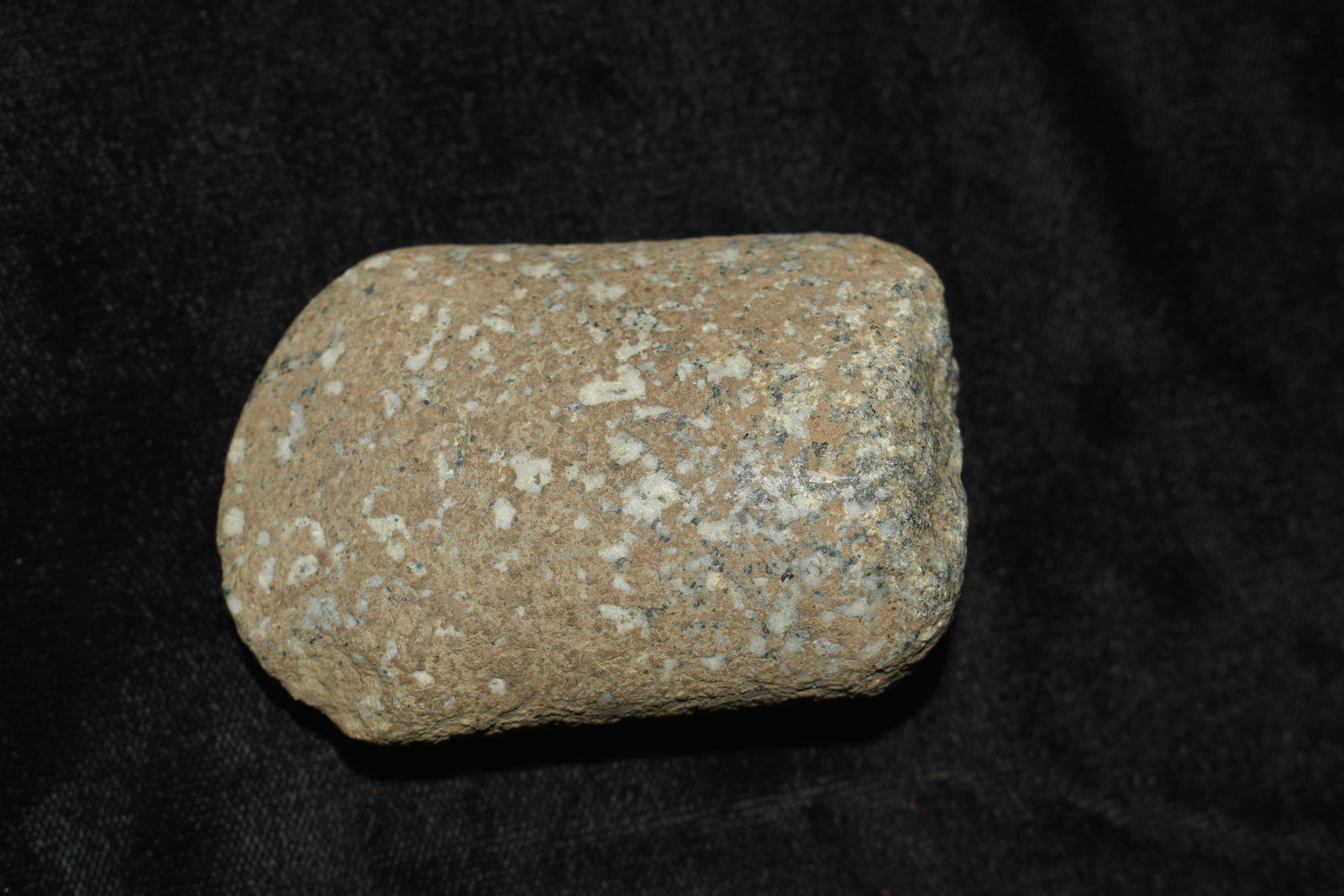 2 1/2" Granite Celt: 2 1/2" Granite Celt found by Cledus Barfield in Brown County, IL. Authentic Ancient Pre-Historic Native American Indian Artifact Arrowhead