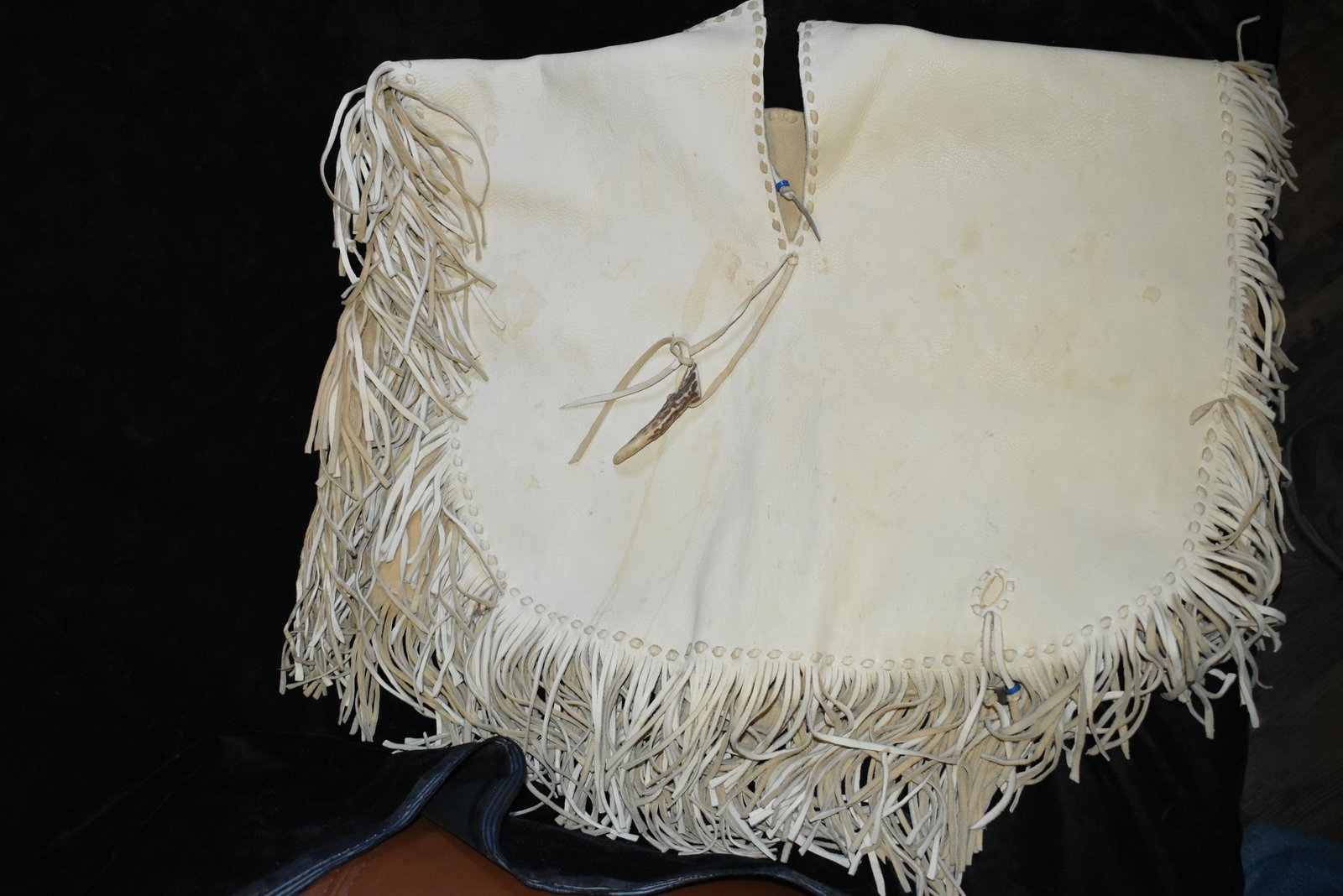 Native American Leather Shaw: Native American Leather Shaw, 20 Inches at the Shoulders. Excellent Condition