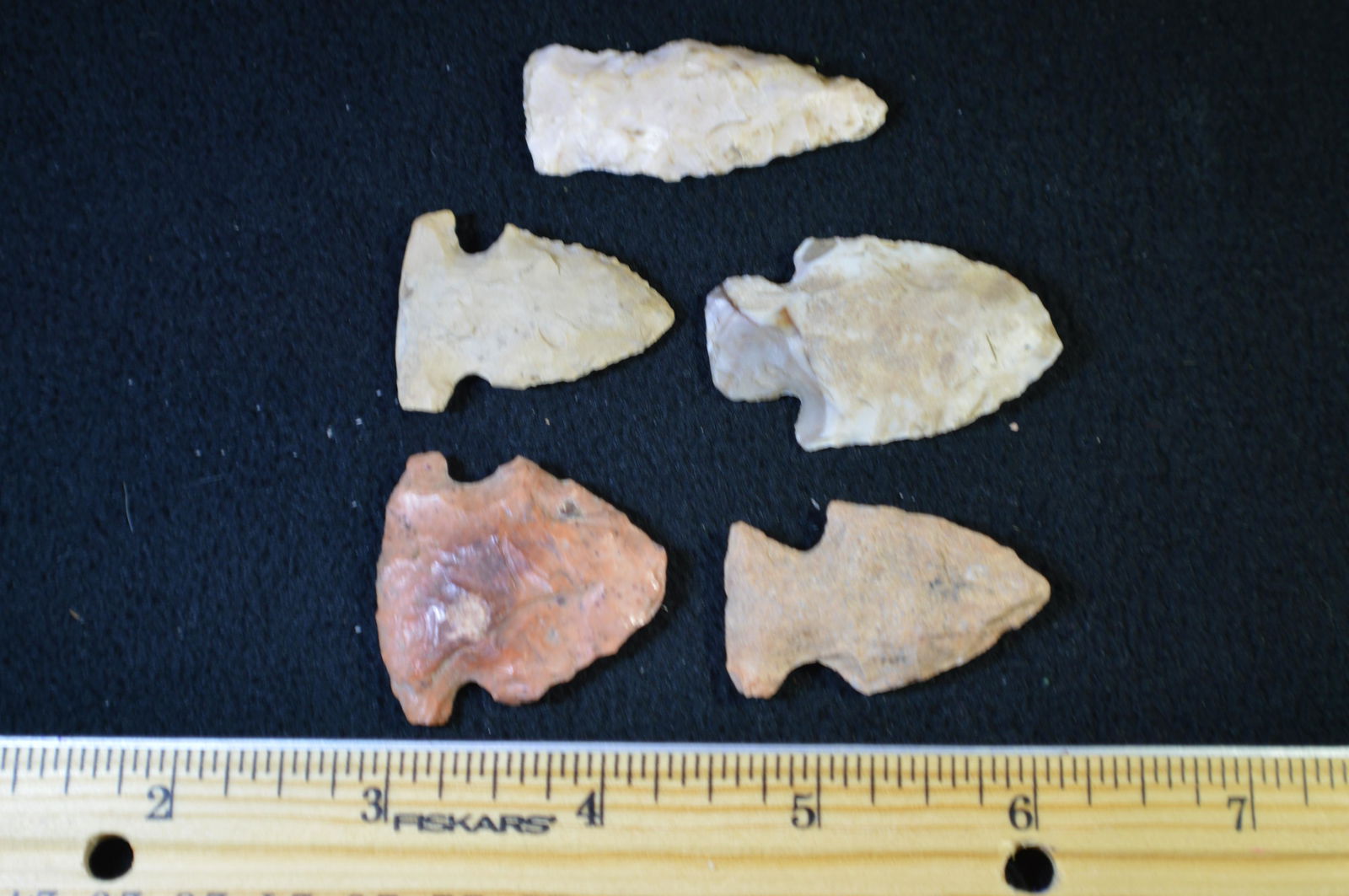5 Arrowheads Longest is 1 7/8" (1 of 2)