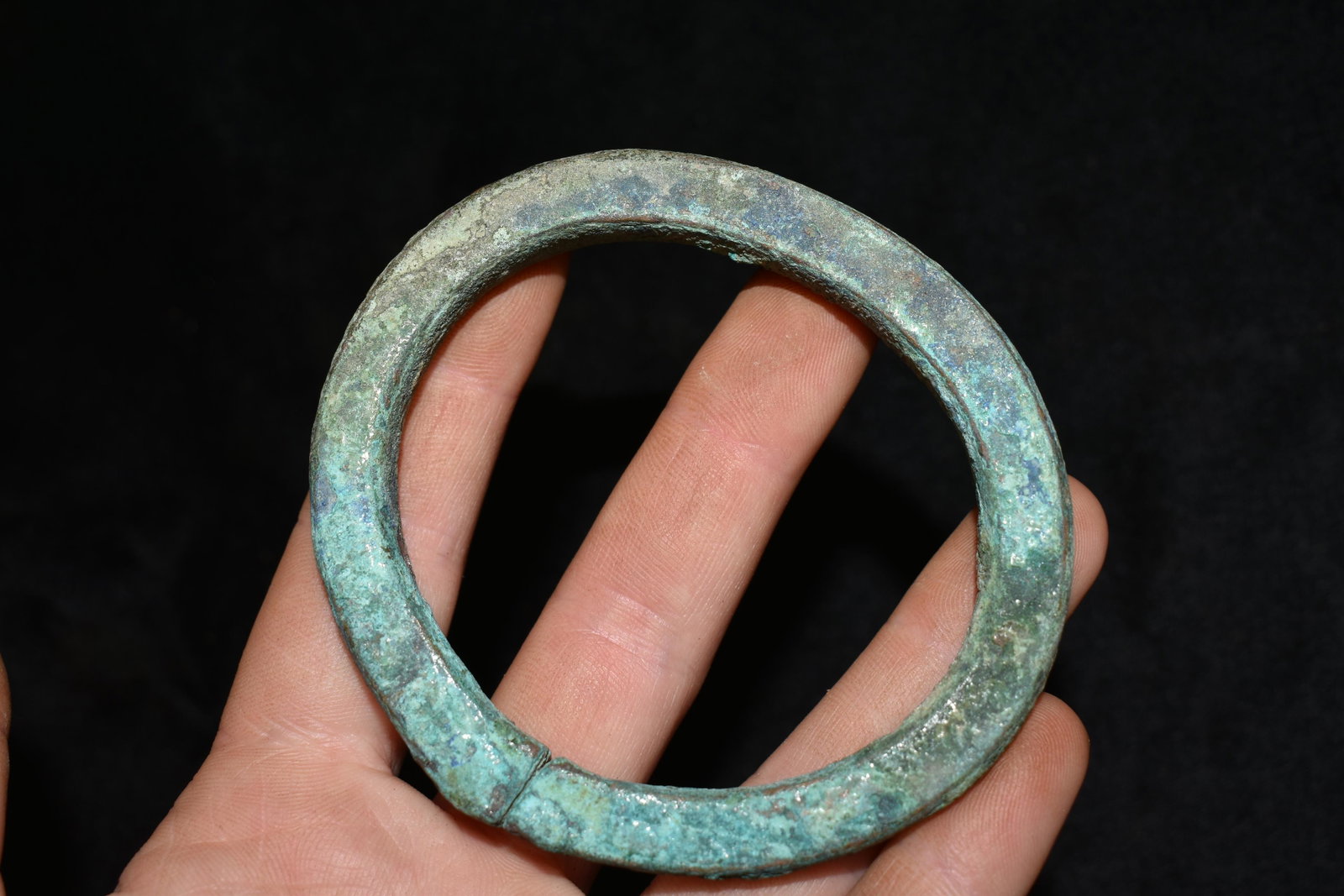 3 1/4" African Brass / Bronze Cuff, African Relics,: 3 1/4" African Brass / Bronze Cuff, African Relics, 1800's, Antique