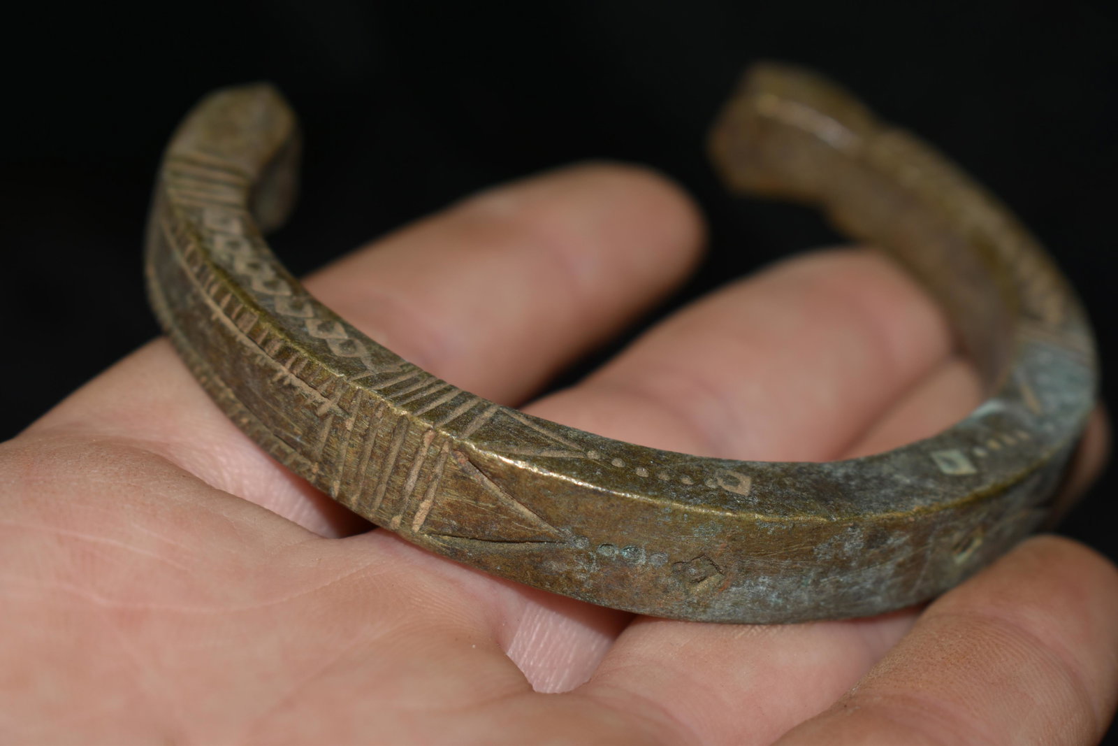 3" African Brass / Bronze Engraved Cuff, African: 3" African Brass / Bronze Engraved Cuff, African Relics, 1800's, Antique , Jewelry