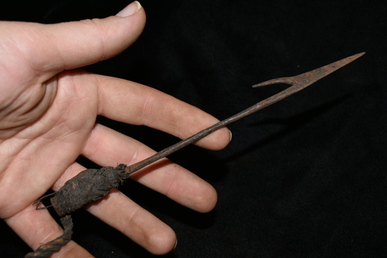7" Barbed African Fishing Spear Head, African Relics,: 7" Barbed African Fishing Spear Head, African Relics, 1800's, Antique