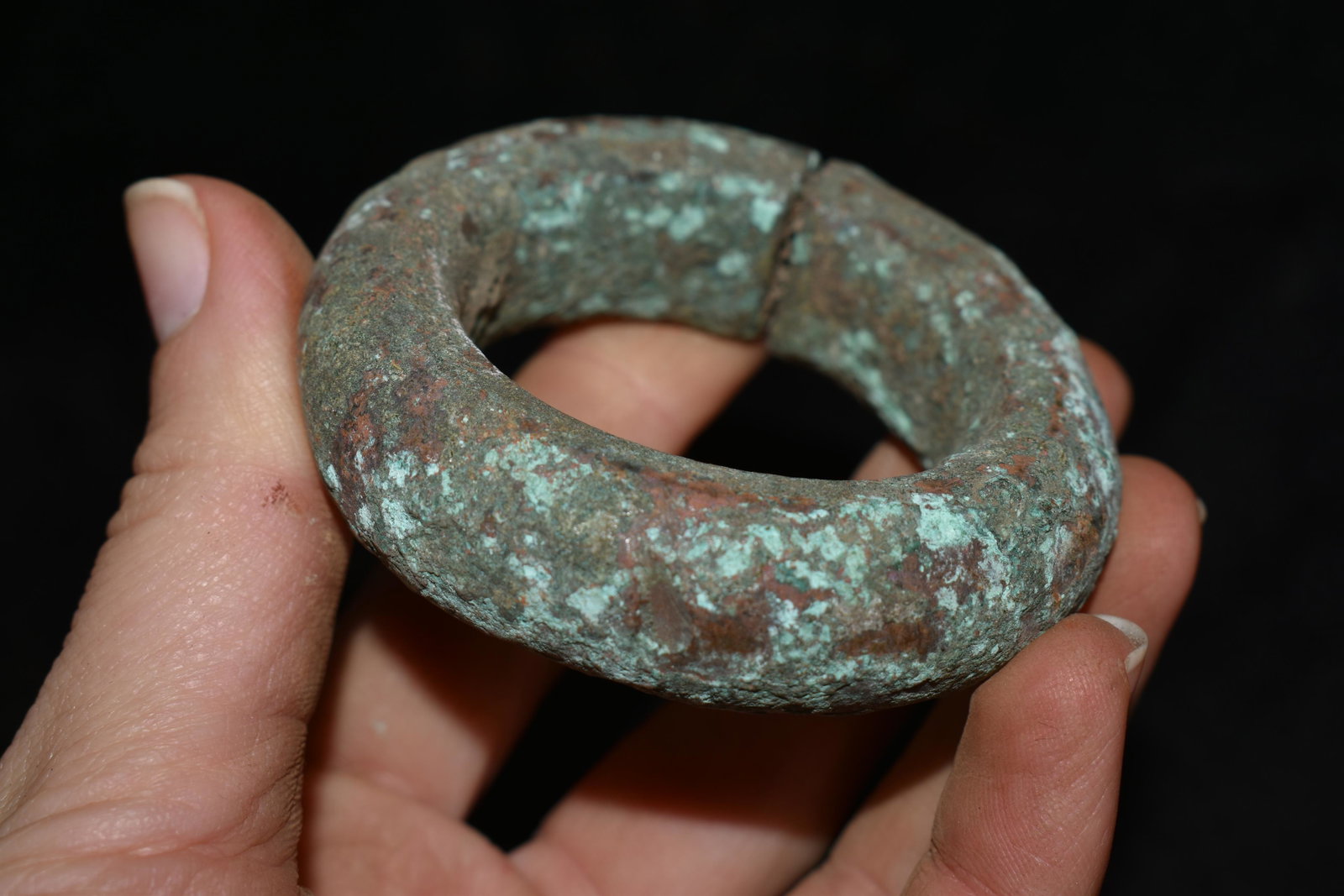 2 3/4" Bronze / Brass African Cuff, African Relics,: 2 3/4" Bronze / Brass African Cuff, African Relics, 1800's, Antique