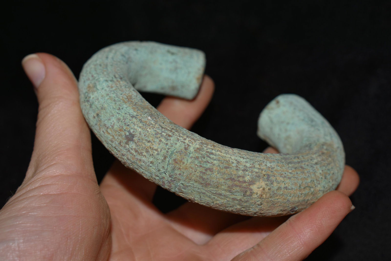4 1/4" Bronze / Brass African Cuff, African Relics,: 4 1/4" Bronze / Brass African Cuff, African Relics, 1800's, Antique