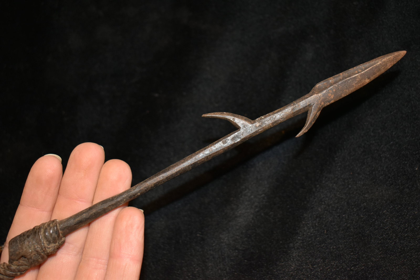 7 1/2" African Brass / Bronze Barbed Fishing Spear: 7 1/2" African Brass / Bronze Barbed Fishing Spear Head, African Relics, 1800s, Antique
