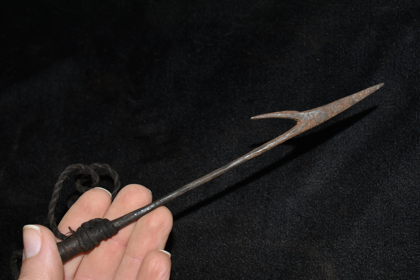 6 1/2" African Brass / Bronze Barbed Fishing Spear: 6 1/2" African Brass / Bronze Barbed Fishing Spear Head, African Relics, 1800s, Antique