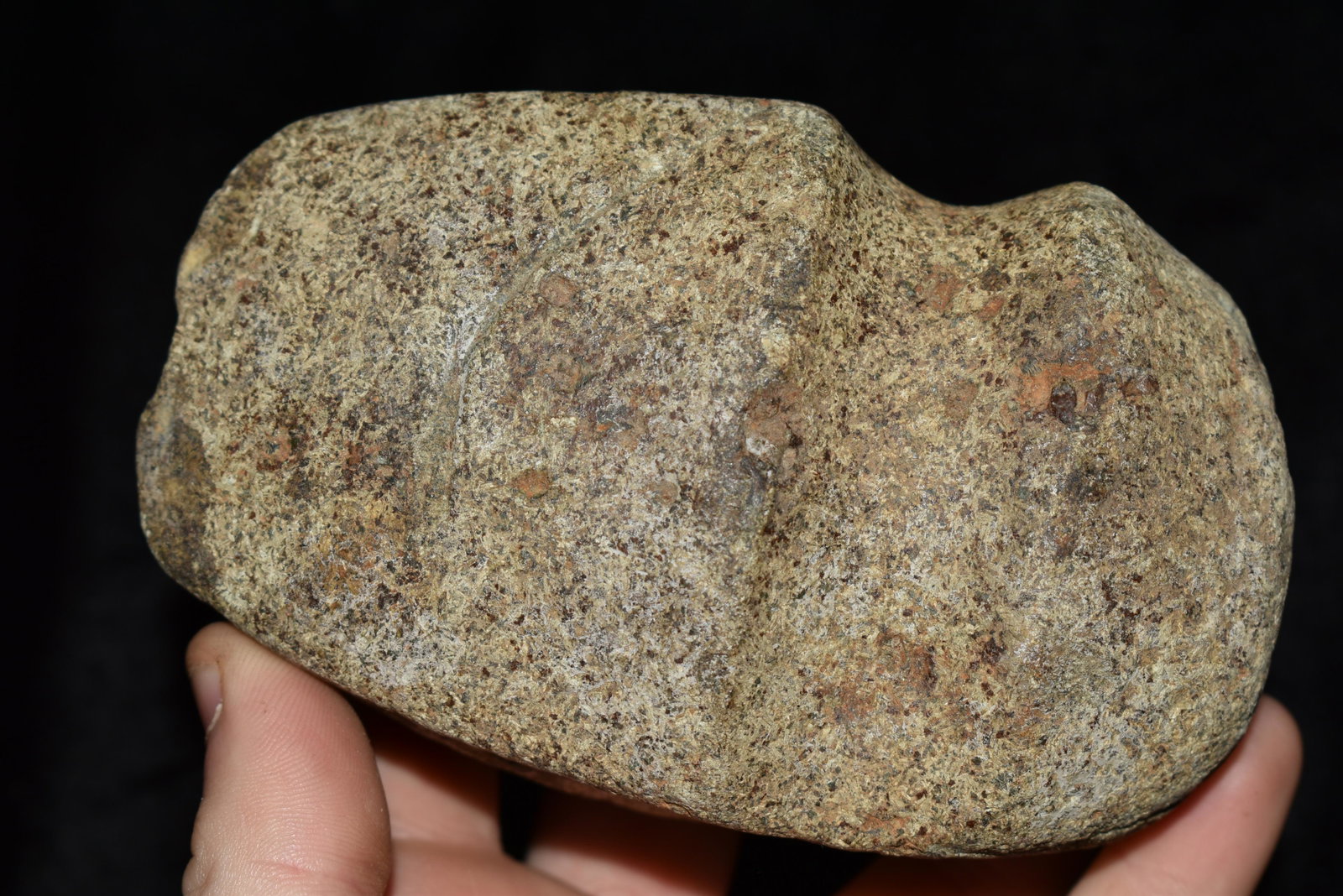 4 3/8" 3/4 Groove Axe This lot comes out of the: 4 3/8" 3/4 Groove Axe This lot comes out of the lifetime collection of C. Michael Kussman of Marceline Missouri. Mr. Kussman was a avid livestock auctioneer who through that found a passion for collec