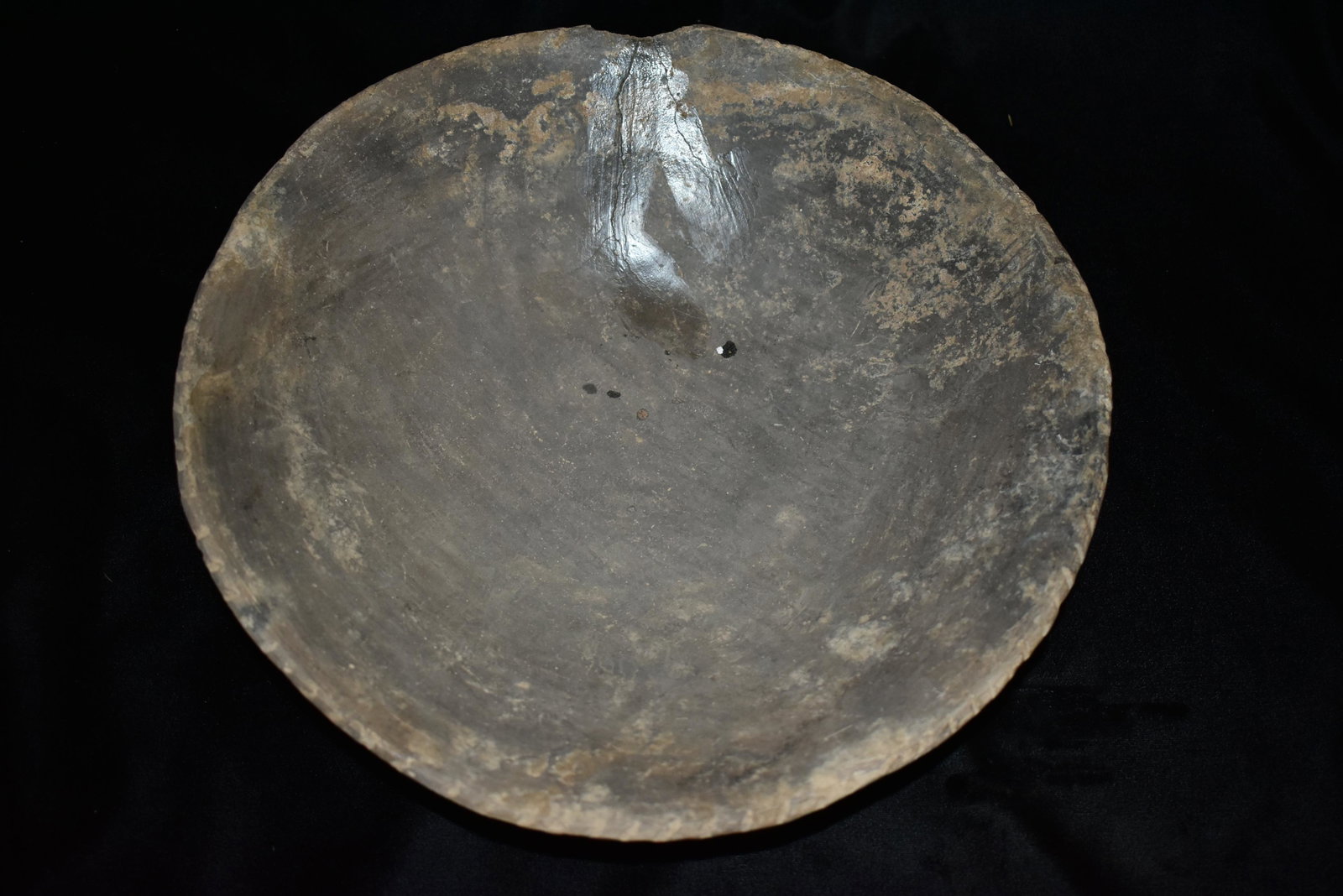 13" Pie Rimmed Plate, Arkansas, Ex. Sam Johnson, One: 13" Pie Rimmed Plate, Arkansas, Ex. Sam Johnson, One Small Pressure Crack, Authentic Native American Artifact