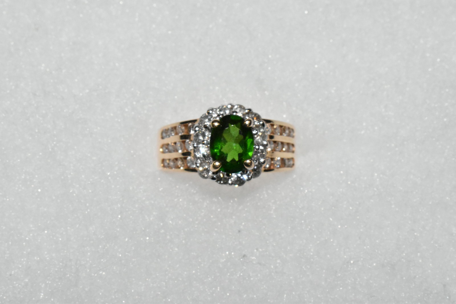 2 ct. Emerald and diamond 14 k gold ring. 7: 2 ct. Emerald and diamond 14 k gold ring. 7