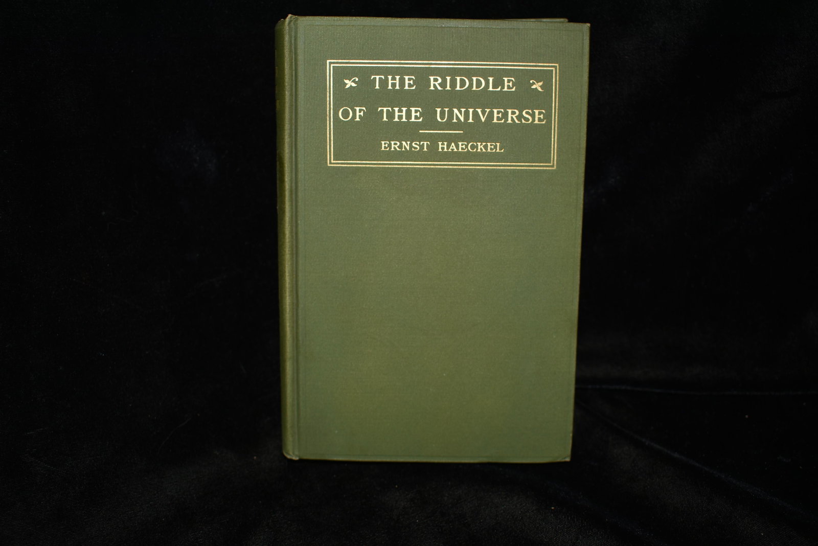 1901 The Riddle of the Universe: The Riddle of the Universe at the Close of the Nineteenth Century by Ernst Haechel. Published by Harper & Brothers, NY & London (1901). Very Good Condition. Publishers original green cloth hardback wi