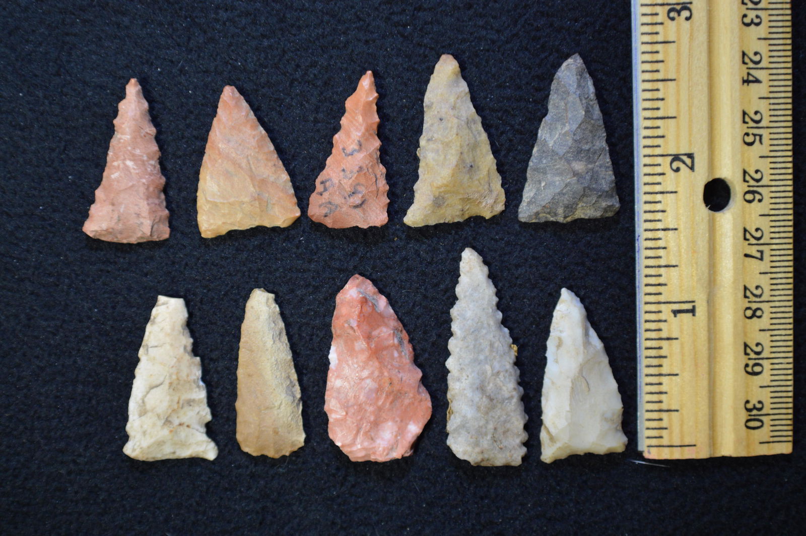 10 Triangl Bird Points Longest is 1 1/2 " Found in (1 of 2)