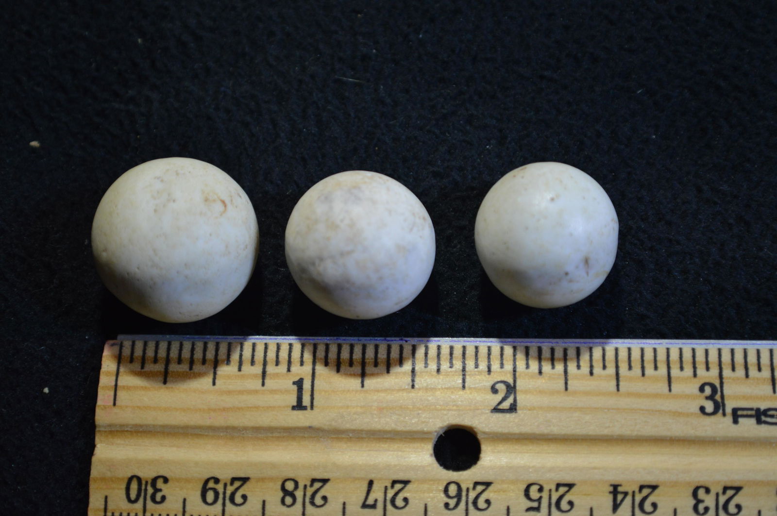 3 Game Balls or Marbles biggest is 13/16 " Found in (1 of 2)