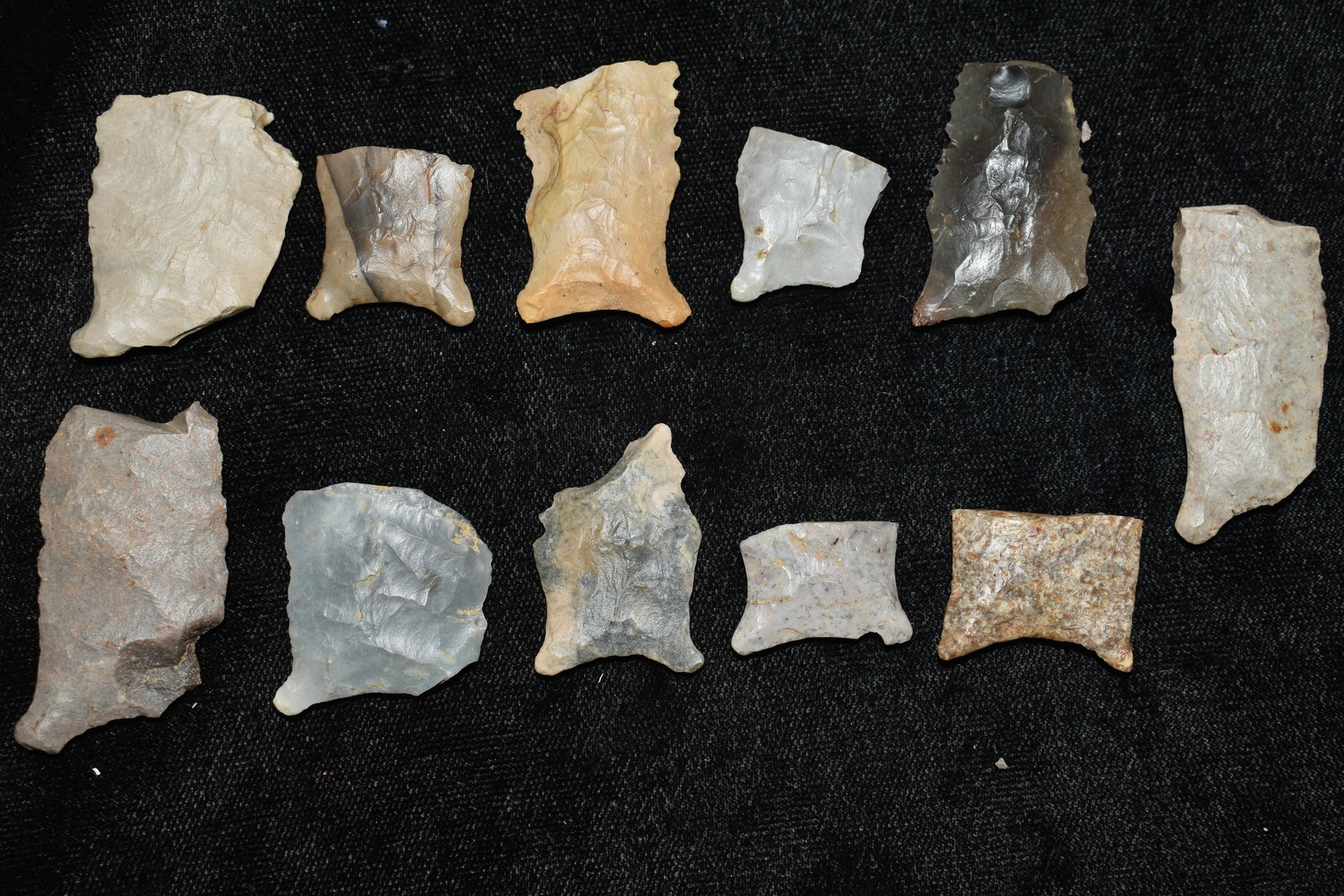 Lot of 11 Transitional Paleo Bases, Madison and: Lot of 11 Transitional Paleo Bases, Madison and Limestone CO. AL, Native American Artifacts