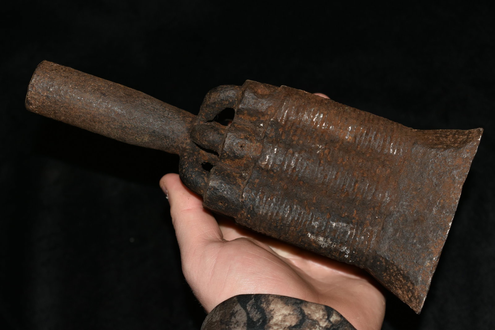 8 1/4" Chinese Hand Gun: 8 1/4" Chinese Hand Gun