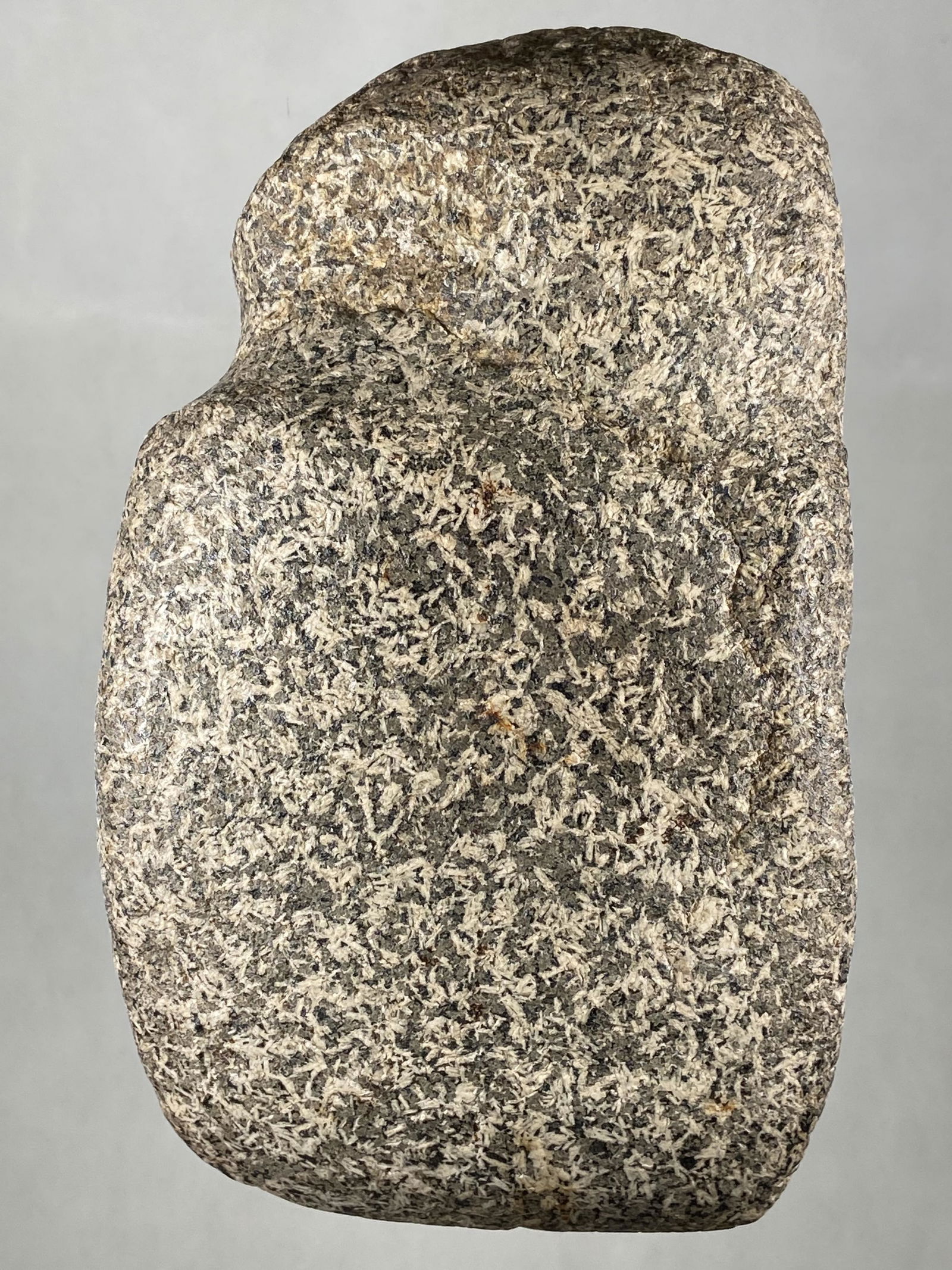 HUGE 7 1/2" LONG 3/4 GROOVE AXE FOUND IN HENRY COUNTY: HUGE 7 1/2" LONG 3/4 GROOVE AXE FOUND IN HENRY COUNTY IOWA, FLUTED ON ONE EDGE, STANDS UP NICELY, COLORFUL WIREY GRANITE