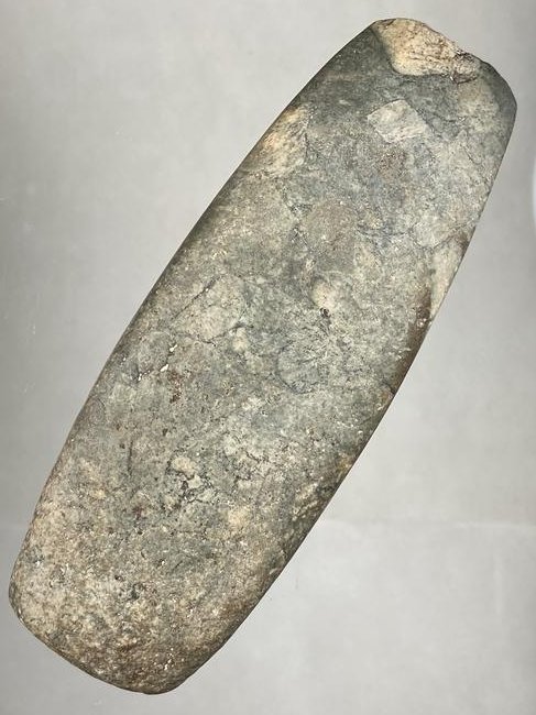 AMAZING 7 1/4" LONG SQUARE SIDED PORPHYRY CELT FOUND IN: AMAZING 7 1/4" LONG SQUARE SIDED PORPHYRY CELT FOUND IN CALHOUN COUNTY ILLINOIS, INCREDIBLE MATERIAL AND GREAT FORM