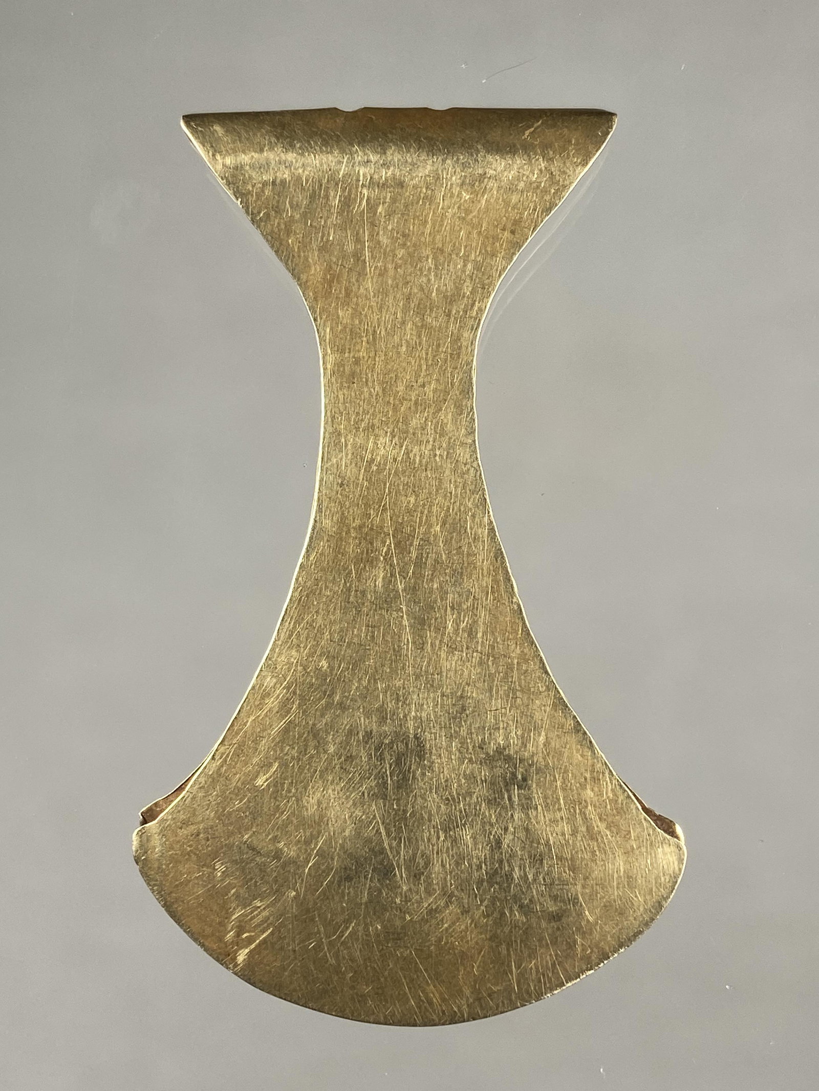 RARE SOLID GOLD INCA TWEEZERS FROM PERU, EXACT GOLD: RARE SOLID GOLD INCA TWEEZERS FROM PERU, EXACT GOLD CONTENT NOT KNOWN BUT IT IS AUTHENTIC GOLD