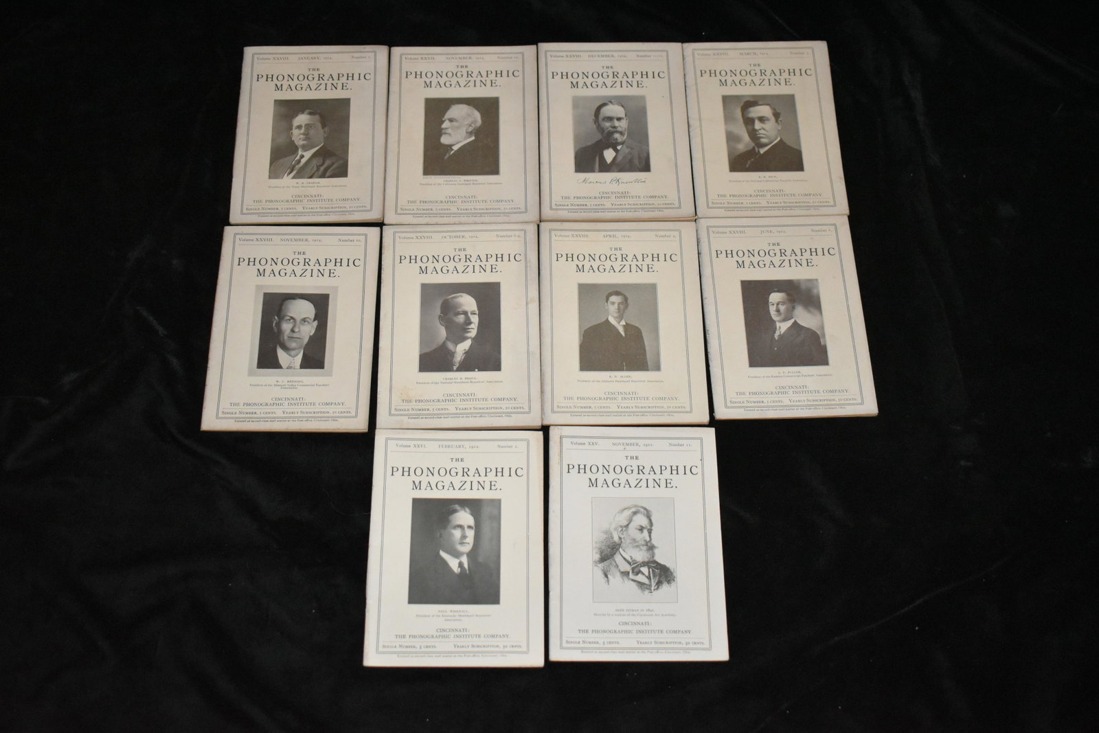 10 Antique Phonographic Magazine's 1911-1914: The Phonographic Magazine 1911 to 1914. 10 Different monthly issues by Jerome B. Howard Published in Cincinnati by The Phonographic Institute. Paper backs all in good to very good condition. 4 7/8" by